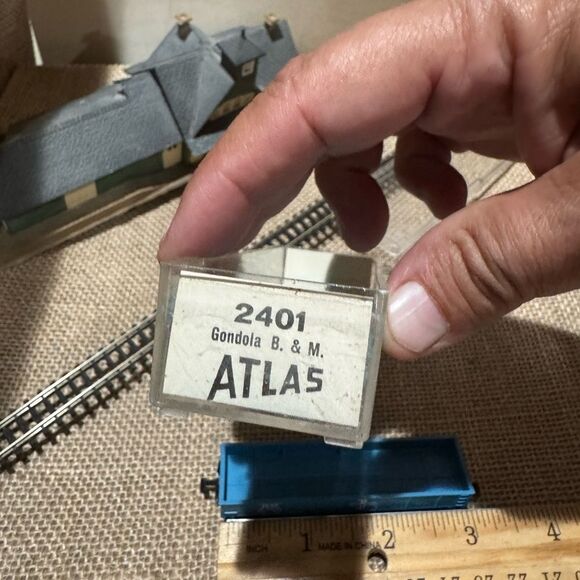 N Scale Atlas 9704 Gondola B & M - Picture 3 of 7